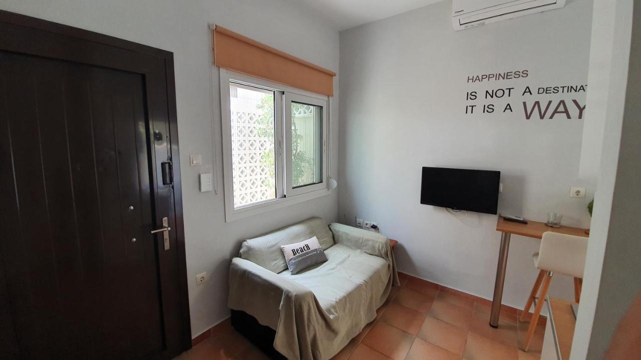 Cozy Seaside Studio In Lemos Vouliagmenis Athens Luaran gambar