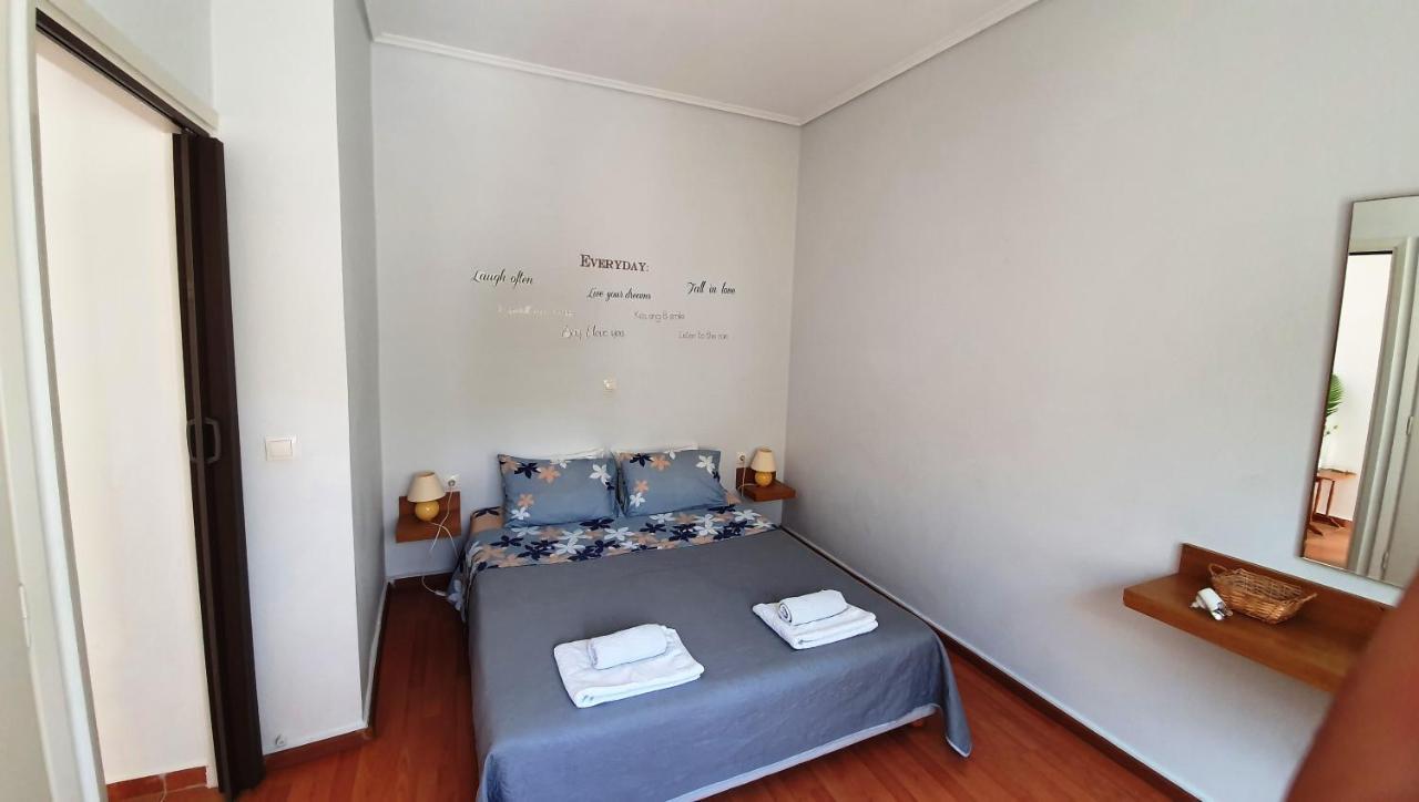 Cozy Seaside Studio In Lemos Vouliagmenis Athens Luaran gambar